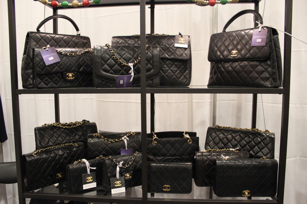 All the vintage Chanel your coeur desires!