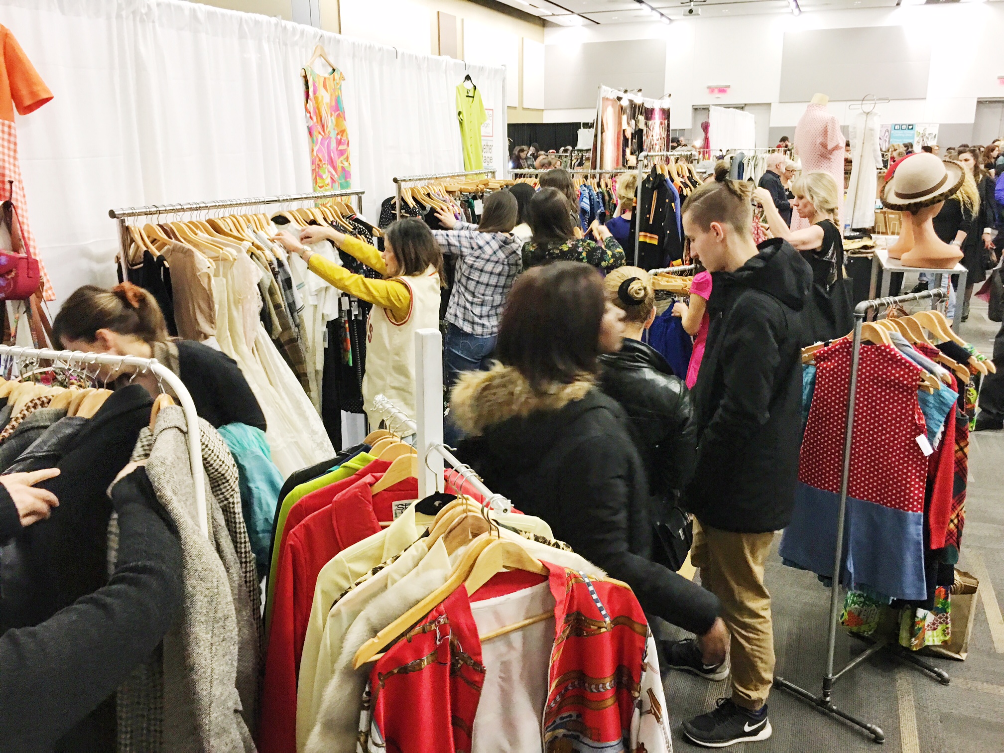 Ottawa Vintage Clothing Show Fashion Blog consignment